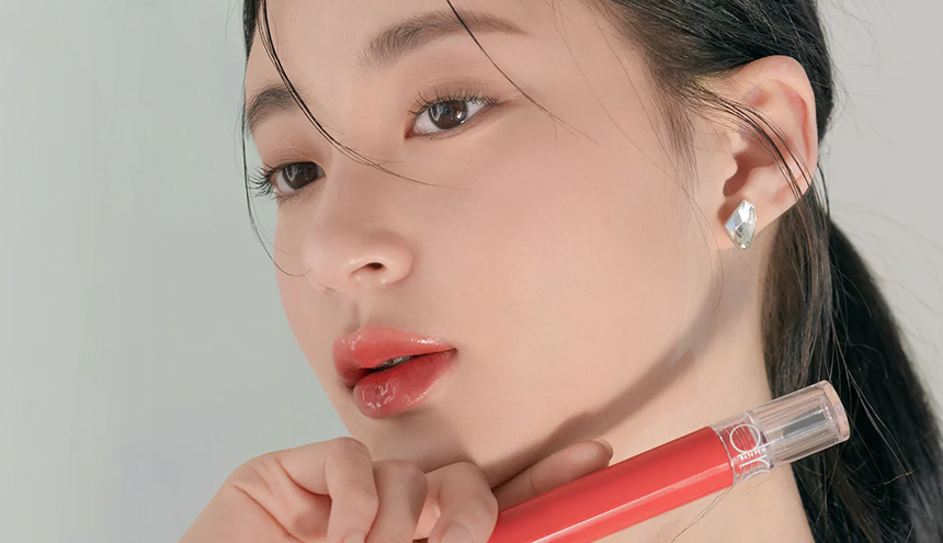 Bibir Pecah-Pecah? Lip Tint Viral di TikTok Ini Harus Kalian Coba Terutama yang Bibirnya Kering!