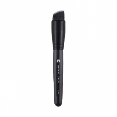 ARMANDO CARUSO 303 Slanted Foundation Brush